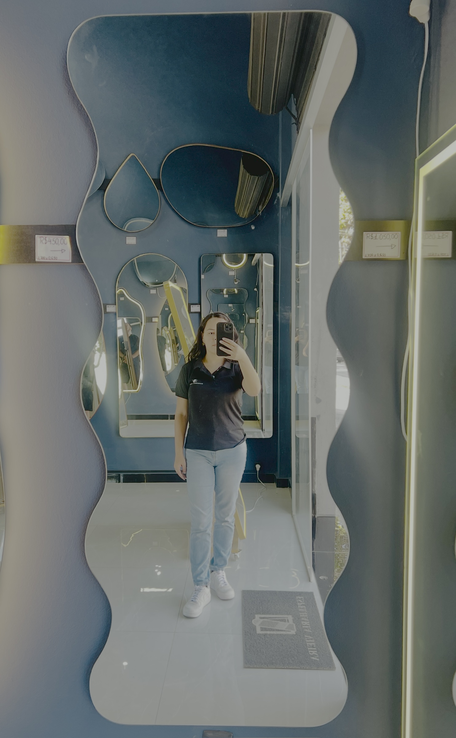 Espelho orgânico flutuante 